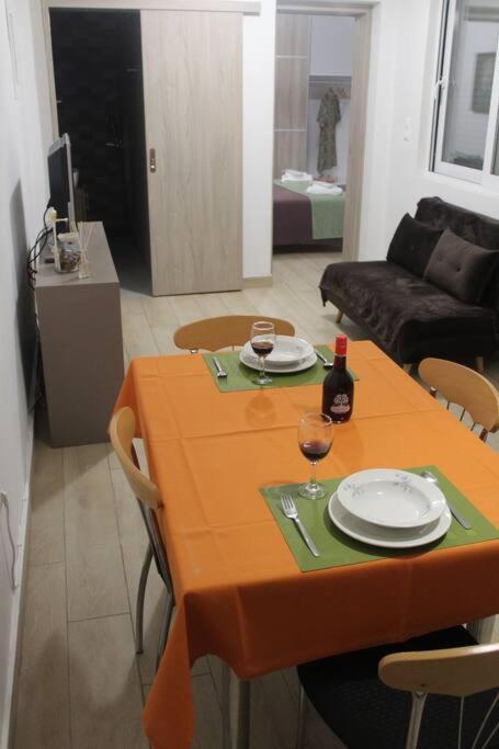 Ranias'S House 2 Apartment พีเรียส ภายนอก รูปภาพ